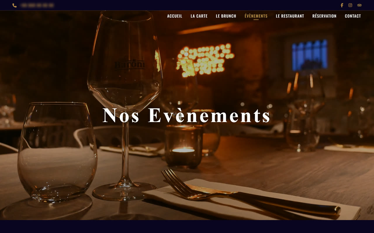 En-tête de la page Nos Évènements, sur une photo de verres et de lumières.