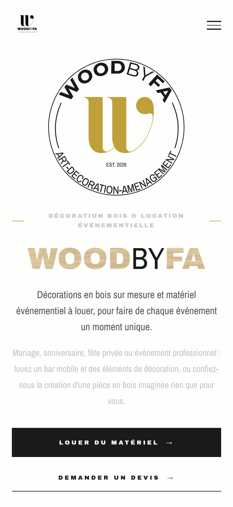 Accueil de Woodbyfa sur téléphone : le logo-tampon puis le nom.